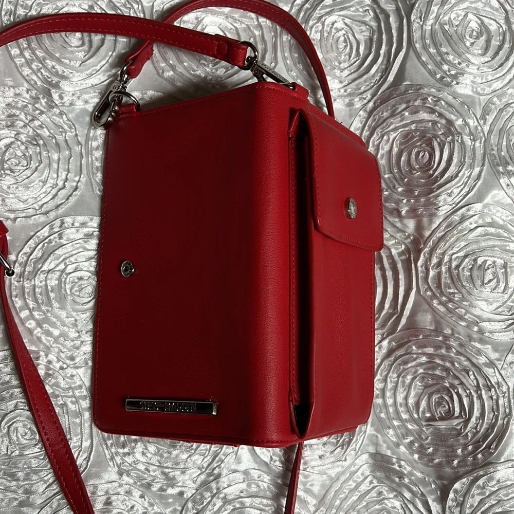 Steve Madden phone case/wallet crossbody